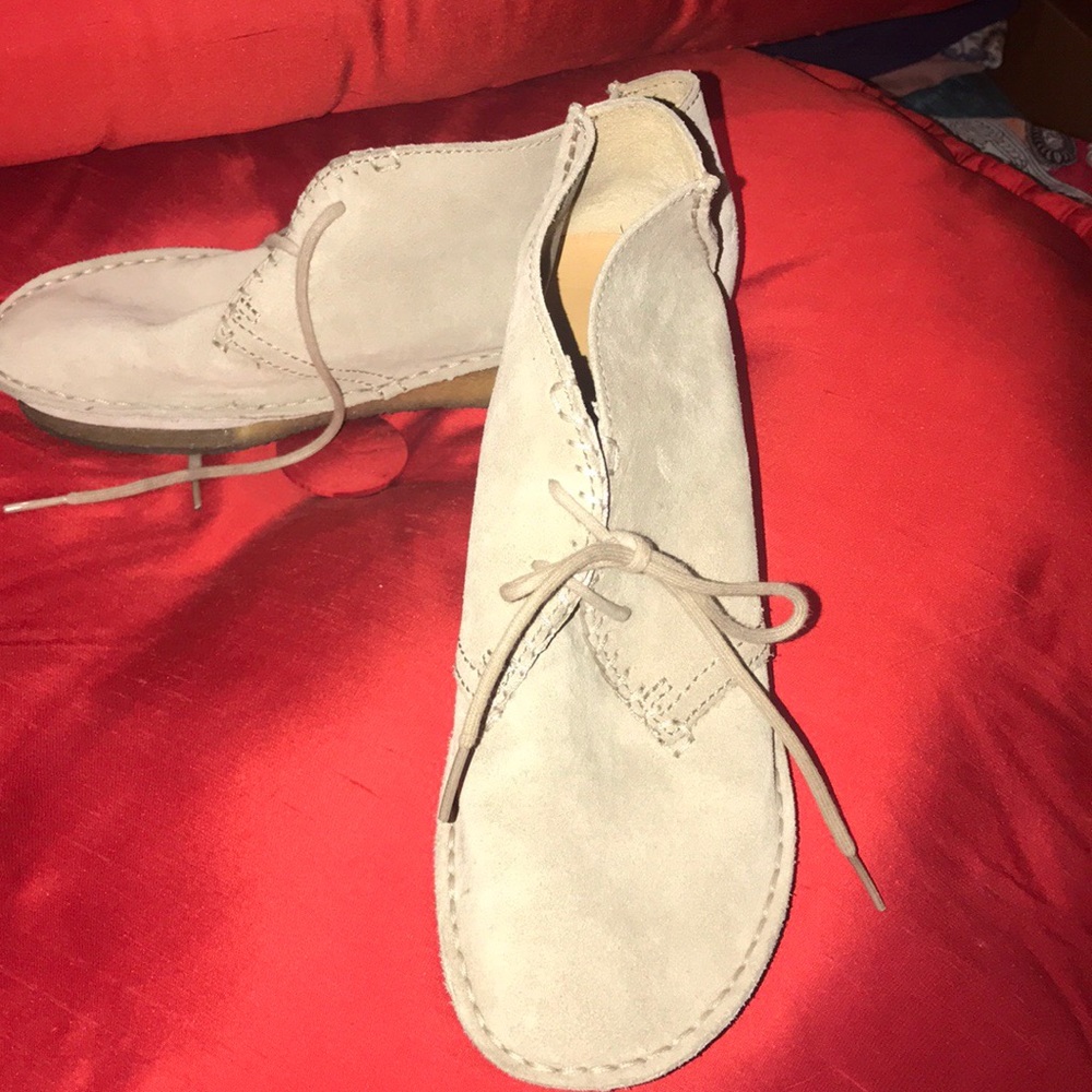 Clark Wallabees in excellent condition !